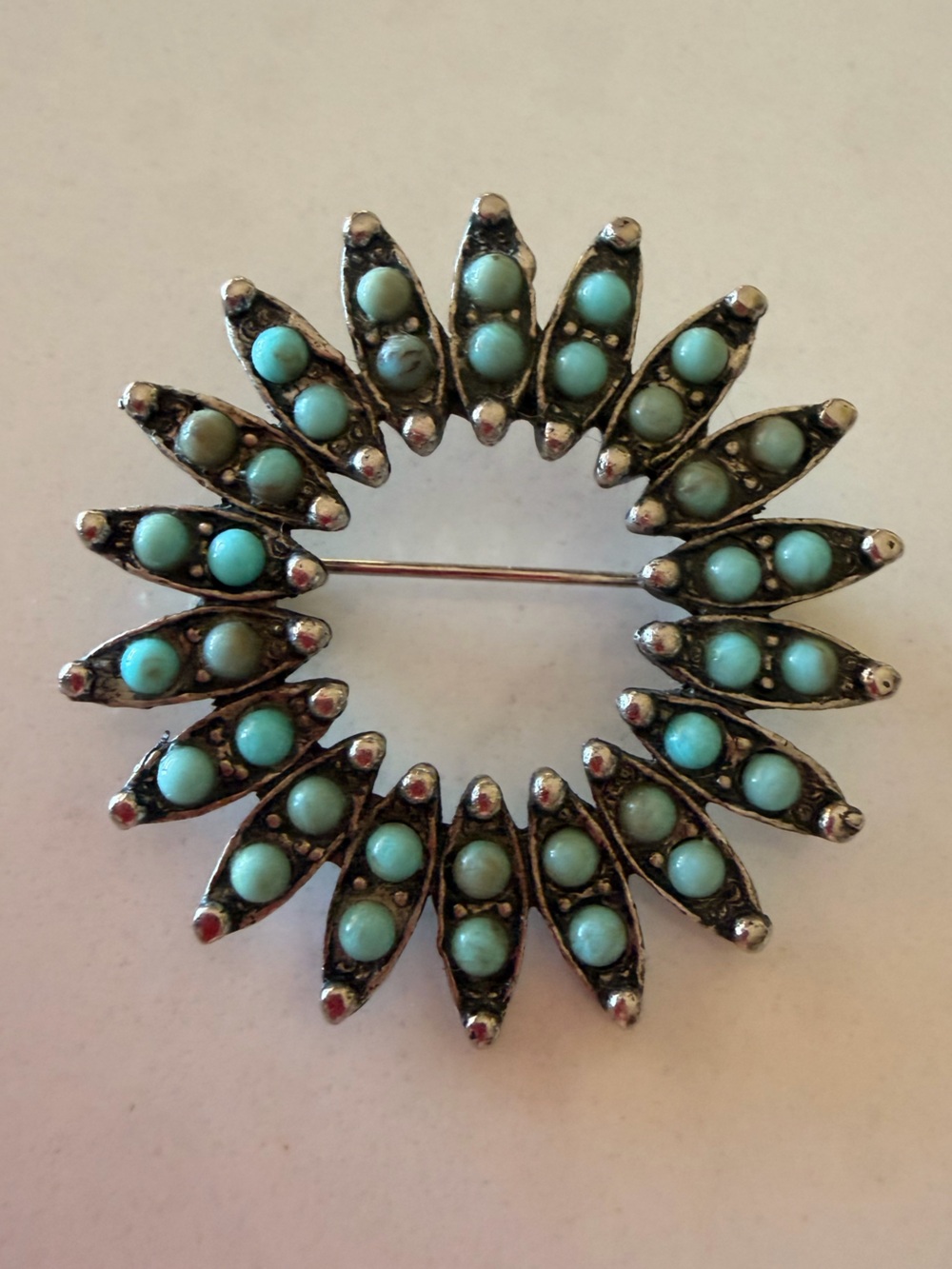 Vintage Southwestern Faux Turquoise Sunburst Wreath Brooch Pin 1.75”